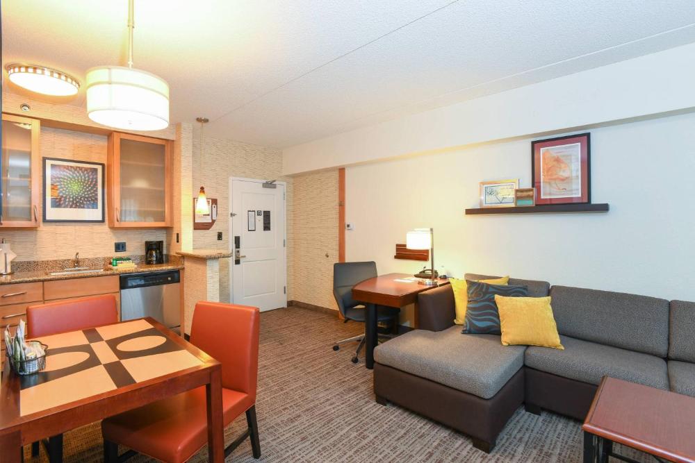 King Studio with Sofa Bed interior
